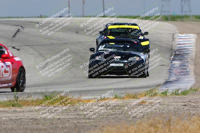 media/Apr-30-2023-CalClub SCCA (Sun) [[28405fd247]]/Group 3/Outside Grapevine/